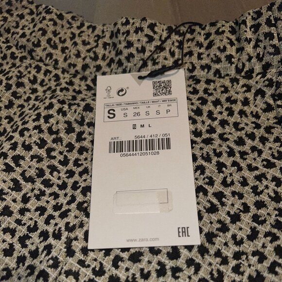 NWT Zara Black and White Patterned Jersey Skirt (US S) - Picture 2 of 4